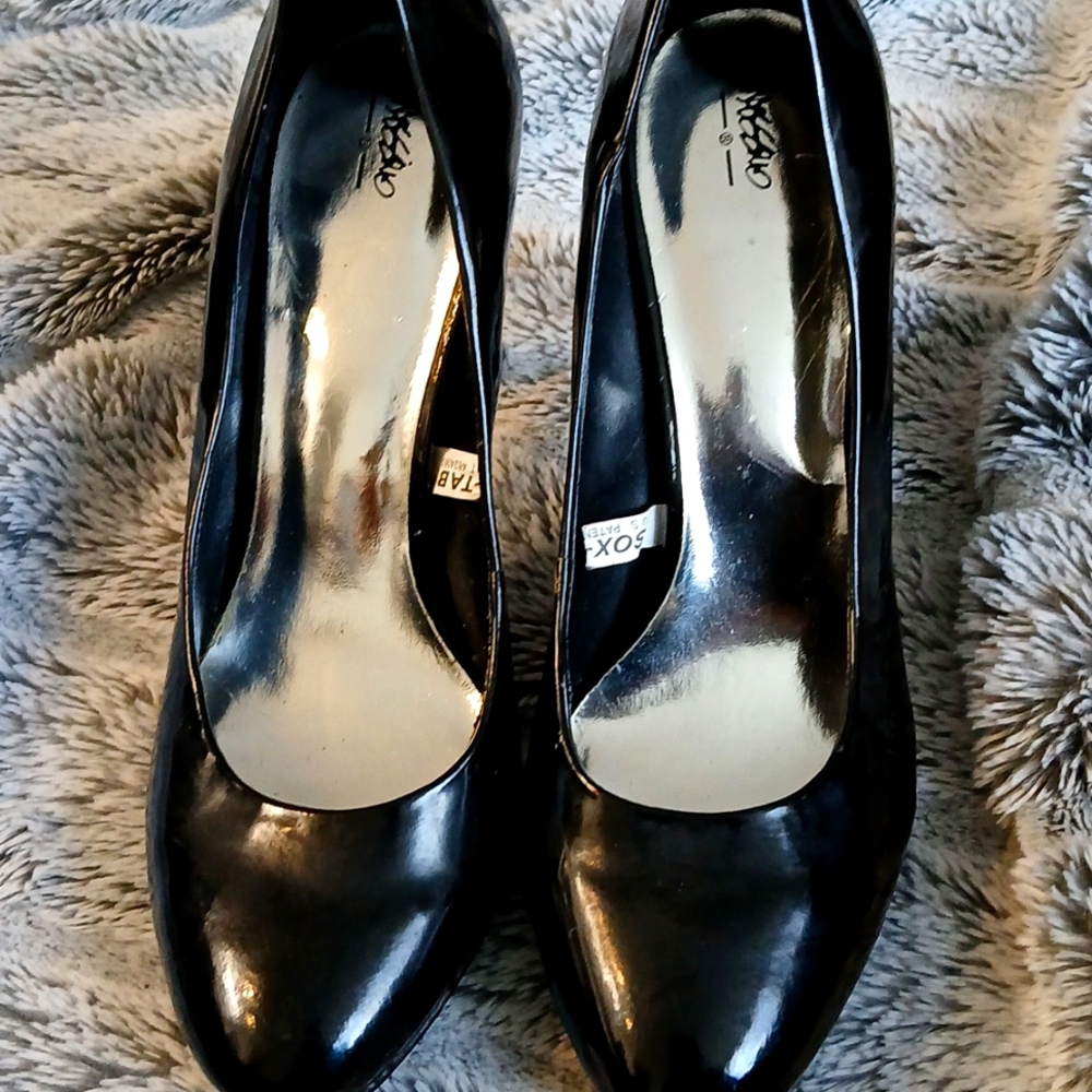 Mossimo Black high heels